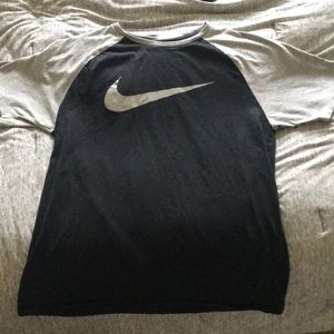Men’s Large Black and Gray Nike Tee Shirt